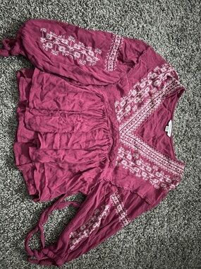 American Eagle Outfitters Magenta Embroidered Peasant Blouse